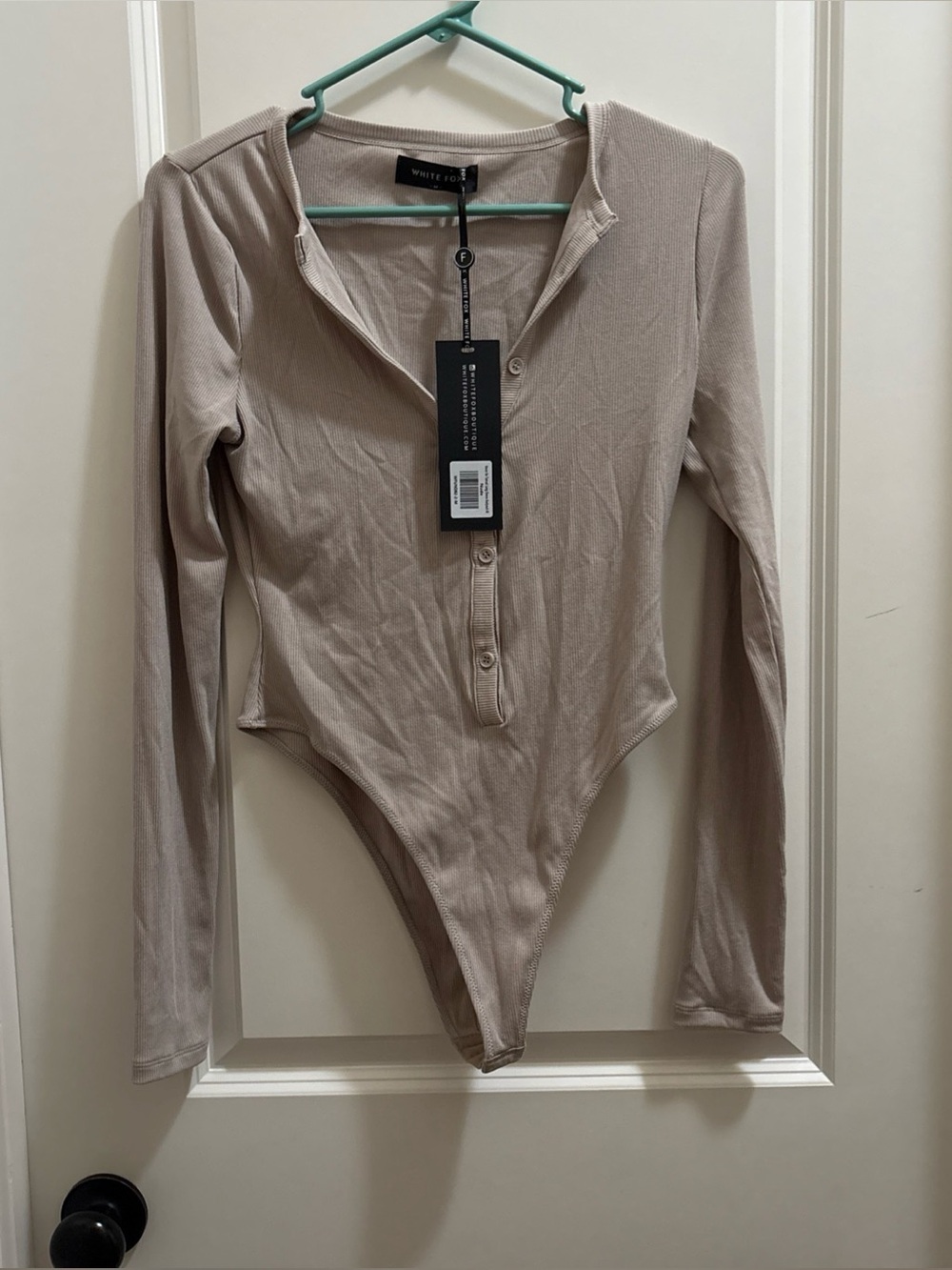 NWT White Fox Boutique Never Be Tamed Long Sleeve Bodysuit Nude size M - Picture 2 of 5